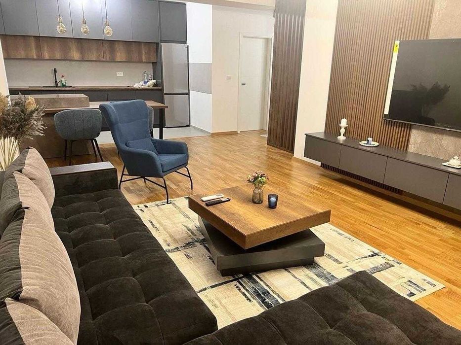 Дава се под наем Двустаен апартамент в Бургас, Славейков - 56 кв.м за 229.5 € - Снимка #1