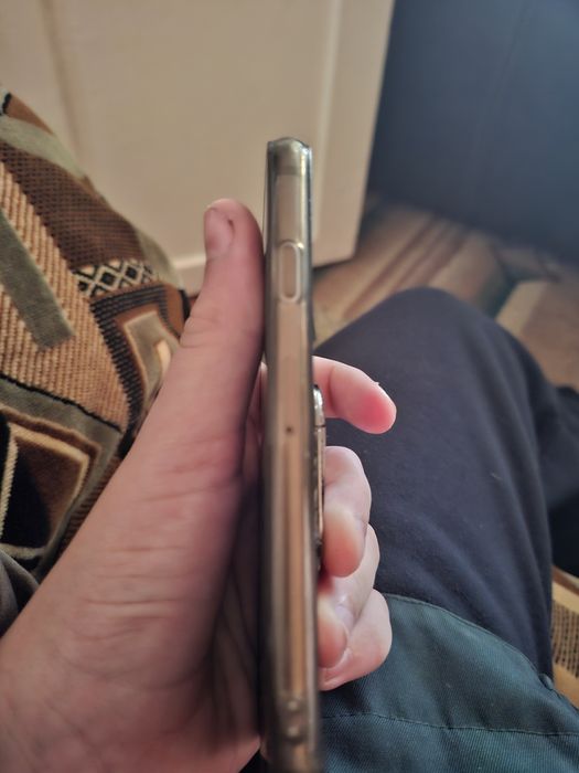 Продаю iPhone 6 .