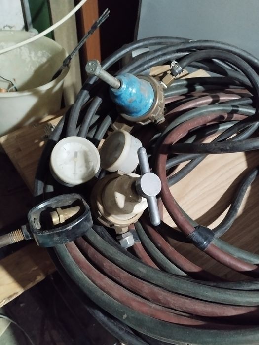 Продам газосварочнцю аппаратуру
