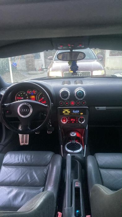Audi tt 1,8 i. 180 CP manual 4 locuri adus recent inpecabil