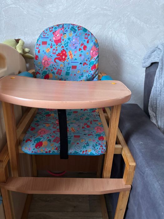 Продам стул для кормления