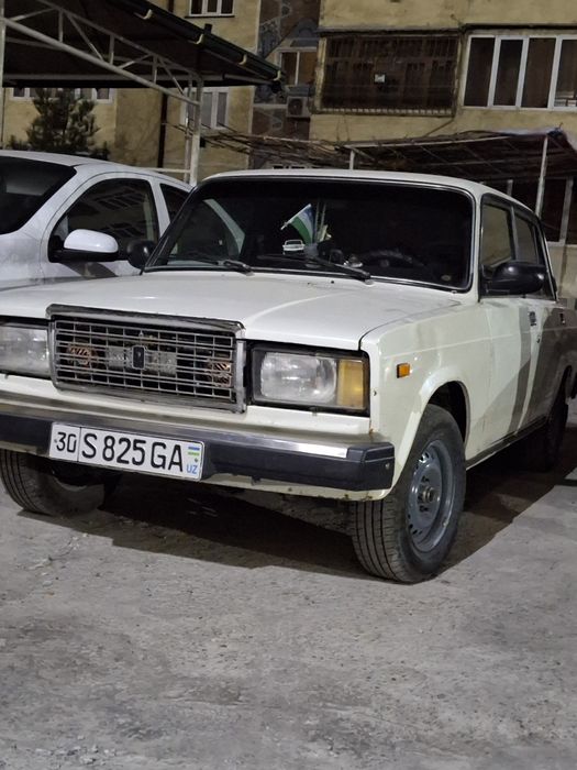 Naxt sotiladi.srochna