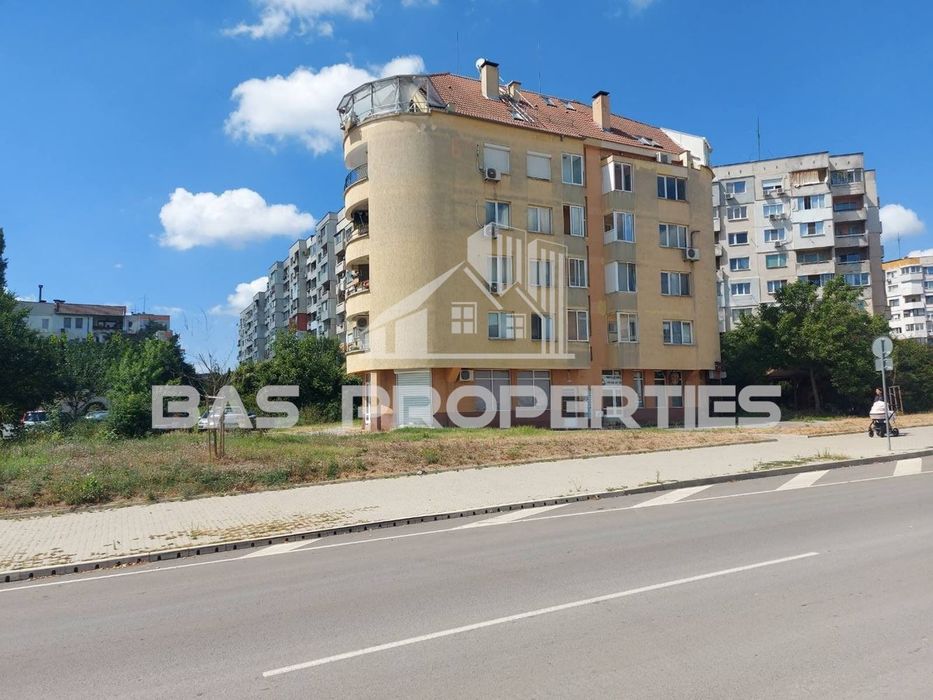 Магазин в София-Овча Купел 2 площ 60