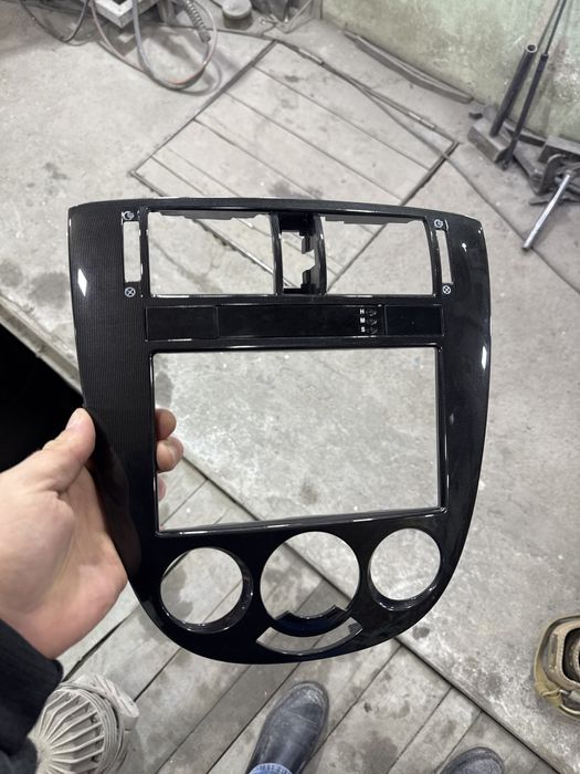 Рамка для Ласетти Жентра карбоновая с часами