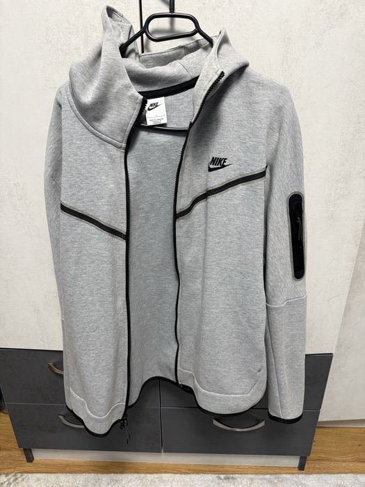 Nike Sportswear Tech Fleece Full-Zip Hoodie