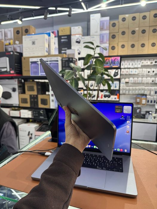 iPad Pro 13 " M4 512 Wifi Nasiyaga ham beriladi