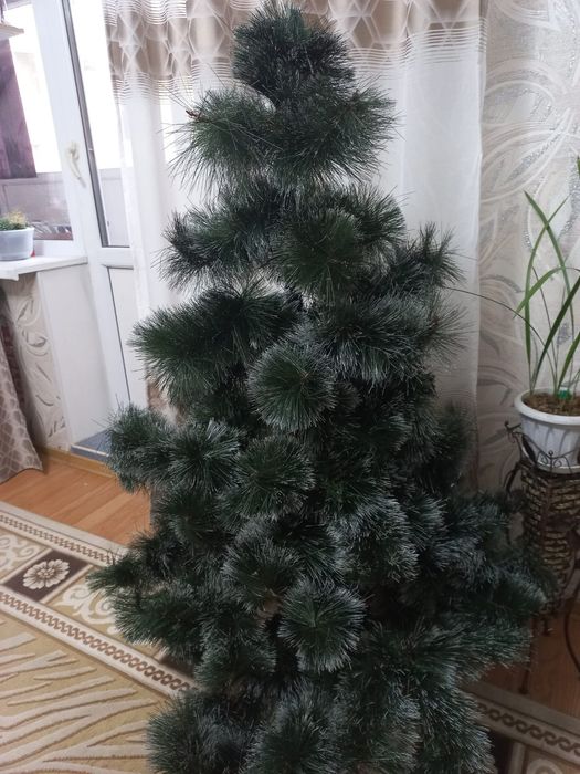 Искуственная Елка