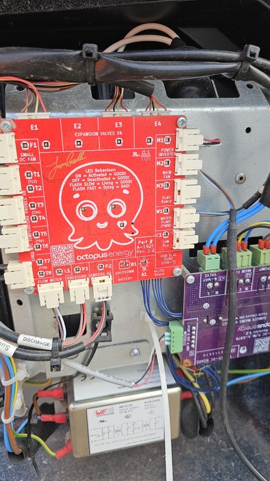 Термопомпа 6kw R290 моноблок без управление  за части или за ентусиасти...