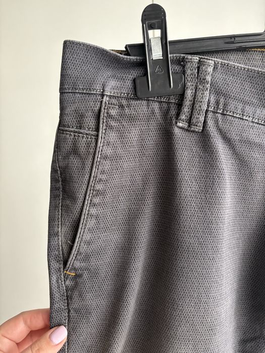 Pantaloni barbati