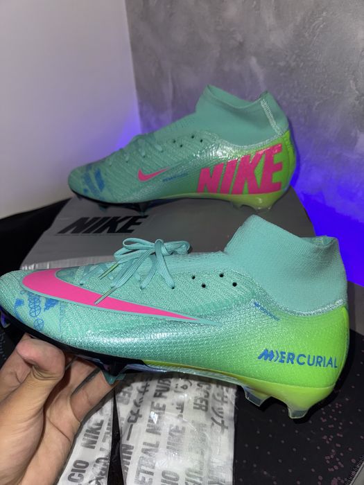 Nike Superfly Chromatic Pack