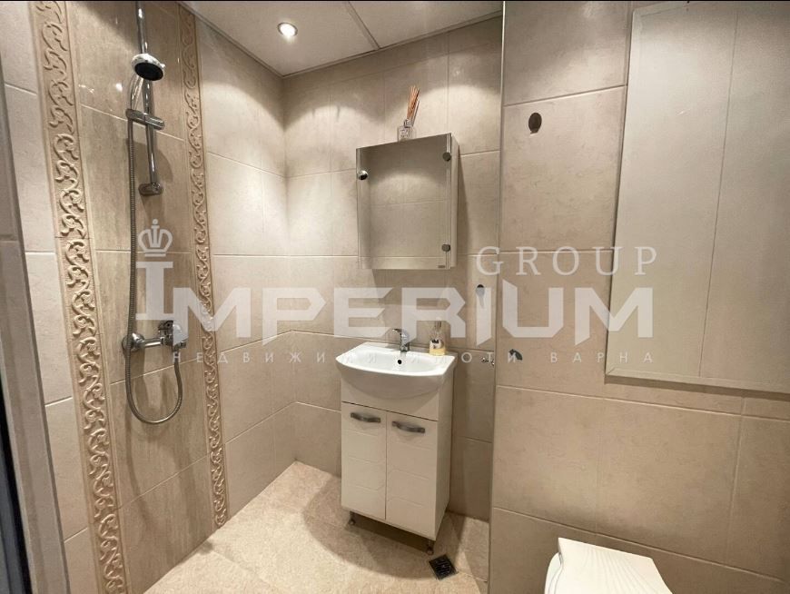 Дава се под наем Двустаен апартамент в Варна, Цветен квартал - 45 кв.м за 433.5 € - Снимка #9