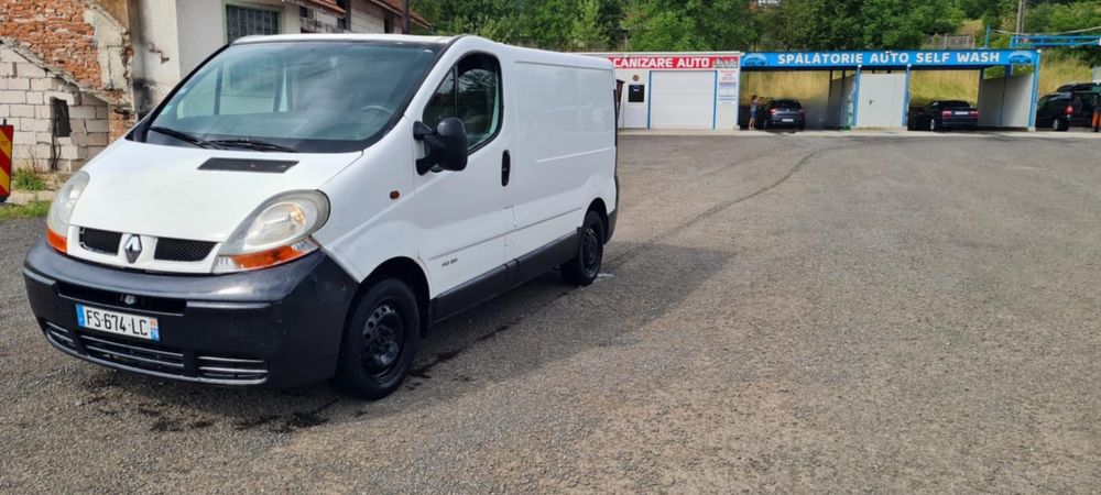 Renault Trafic 1,9 Diesel Accept Variante  să  dau eu diferență mai pt Audi 2010  în sus