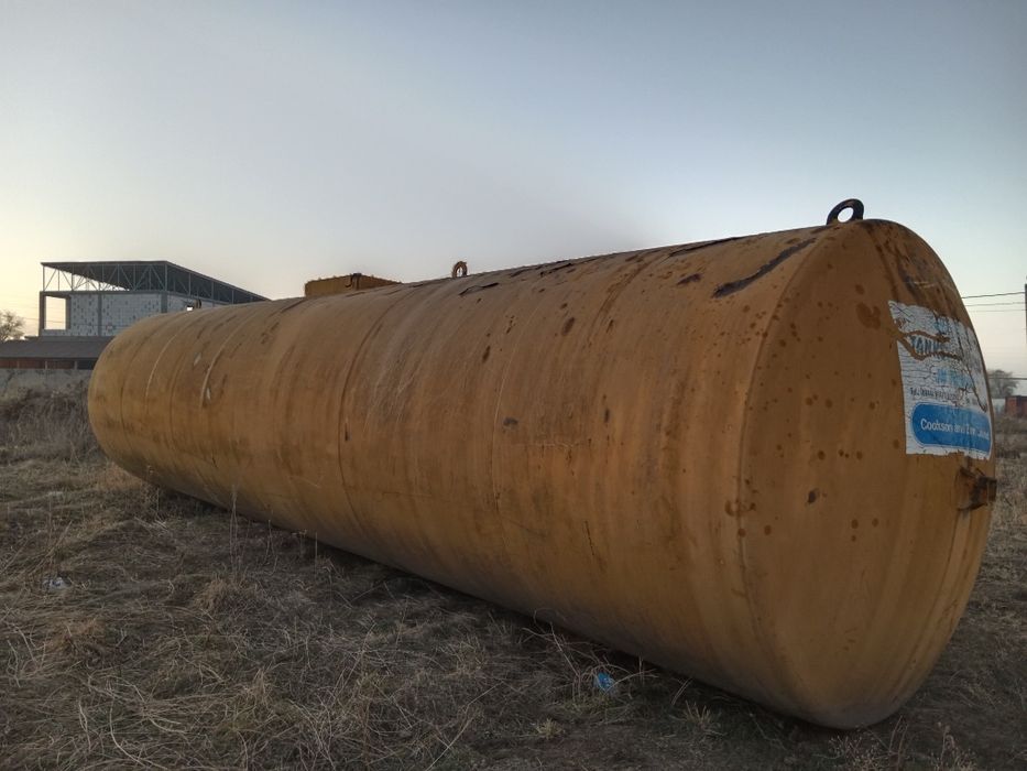 Ёмкости, бочки, цистерна.