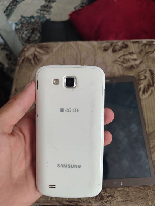 Samsung tab e (sm t561)