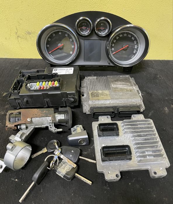 Kit Pornire Opel Meriva B 1.4 Turbo an 2011/2017 Pret 1000 lei