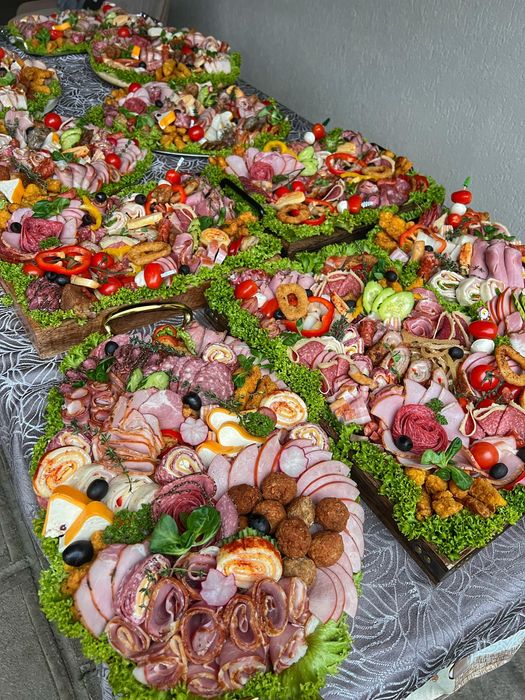 Platouri aperitive festive