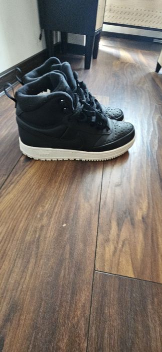 Pantofi Nike Court Vision Mid