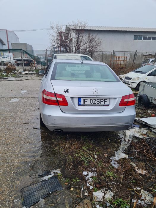 Mercedes E200 CGI W212