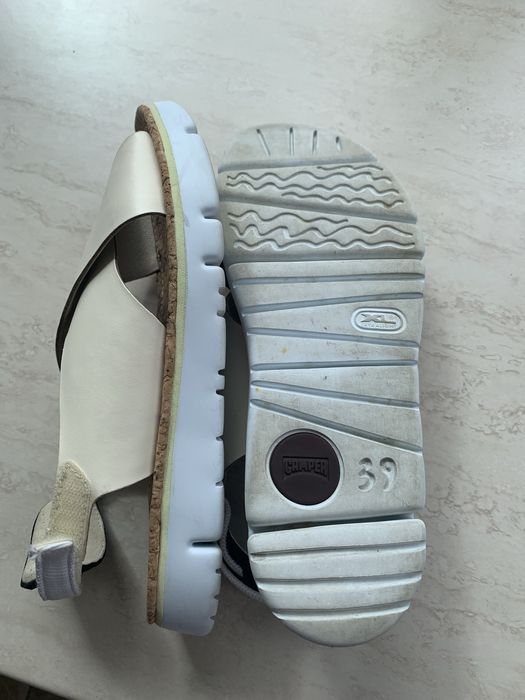 Дамски обувки, сандали