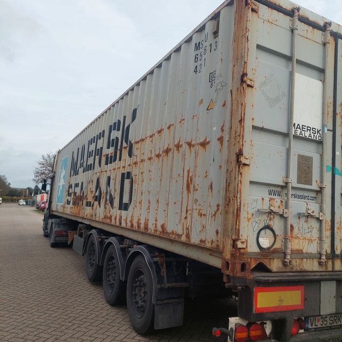 Container maritim 40 ft