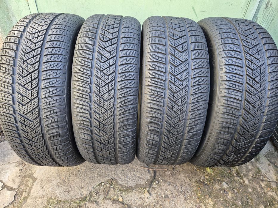 245 50 20 Anvelope de iarnă Pirelli