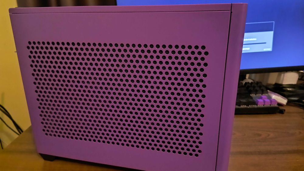 Mini-ITX Геймърскo PC, Ryzen 5700X, 32GB DDR4-3600, RTX 4060 TI 16GB