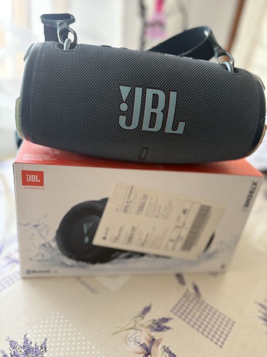 Продавам JBL XTREME 3