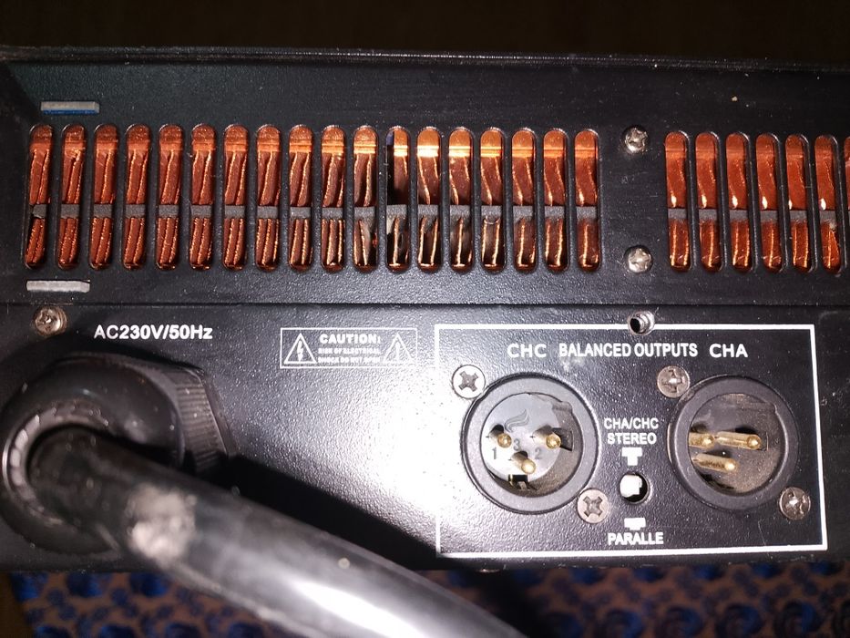 FP 10000 Q  cu 4 canale