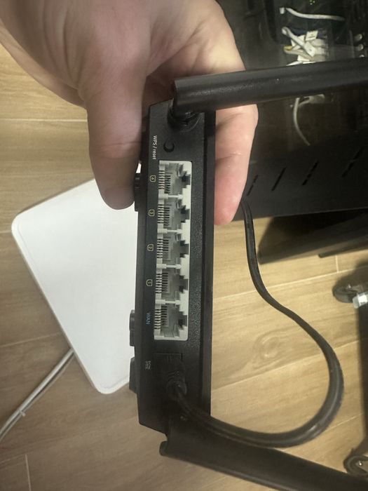 Router Asus Wireless N RT-N12+ B1