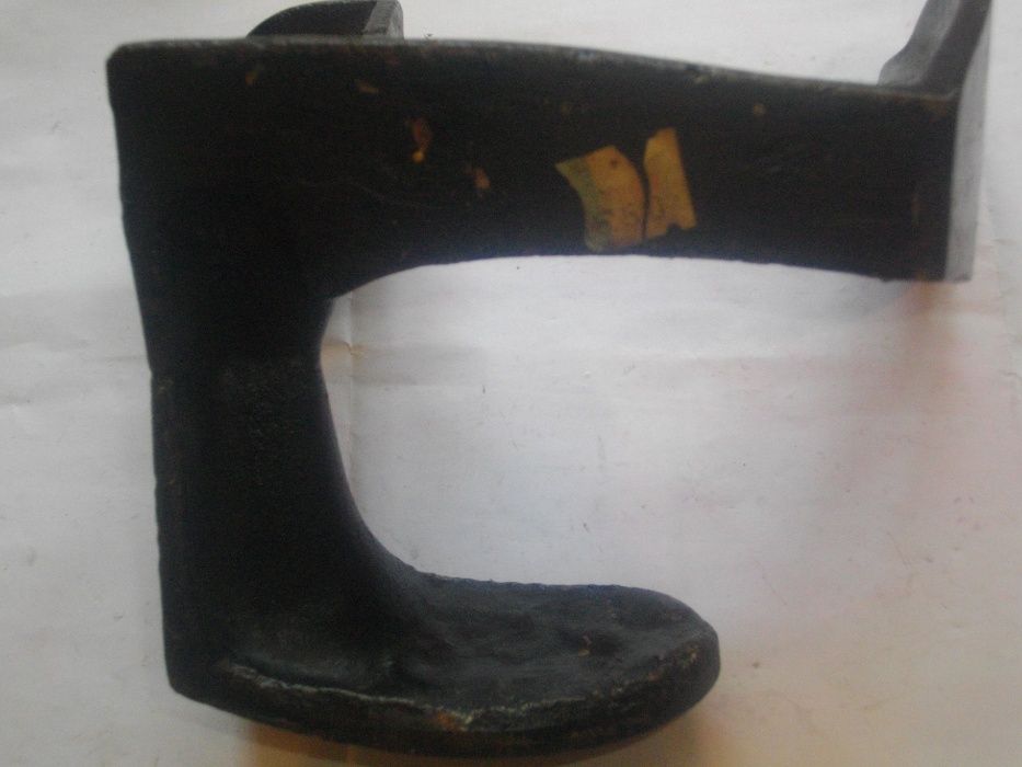 Нова немска тристранна 170мм/2,2кг тип обущарска Наковалня