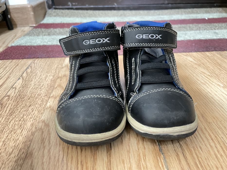 Осенние ботинки Geox размер 27