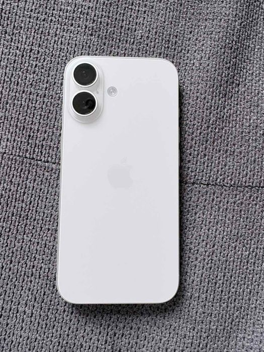 Iphone 16 с гаранция