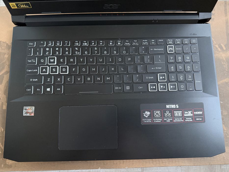 Като нов Acer Nitro 5 17 инча Ryzen  5600H 16GB DDR RTX 3060