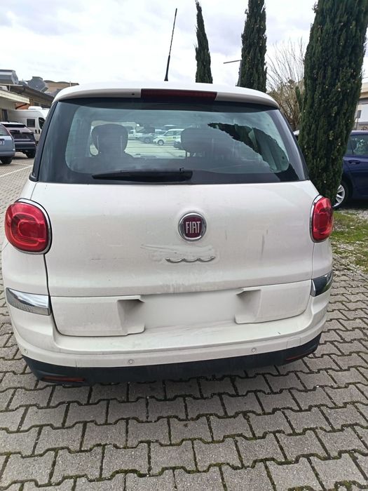 Продавам Fiat 500L в отлично техническо и визуално състояние