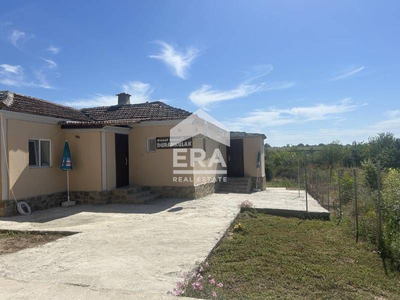 Продава се Къща в с. Дуранкулак, Област Добрич - 161 кв.м за 992 €/кв.м - Снимка #1