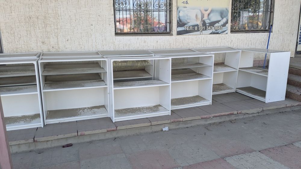 Продам витрины СРОЧНО