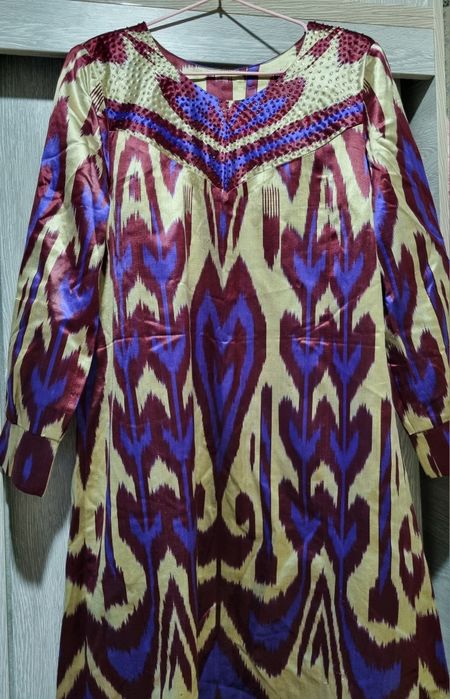 Atlas ko'ylak lozim sotiladi