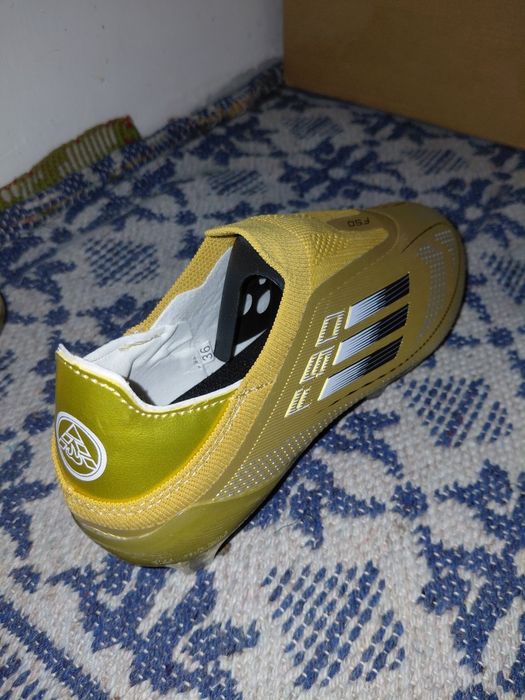 Ghete fotbal Adidas