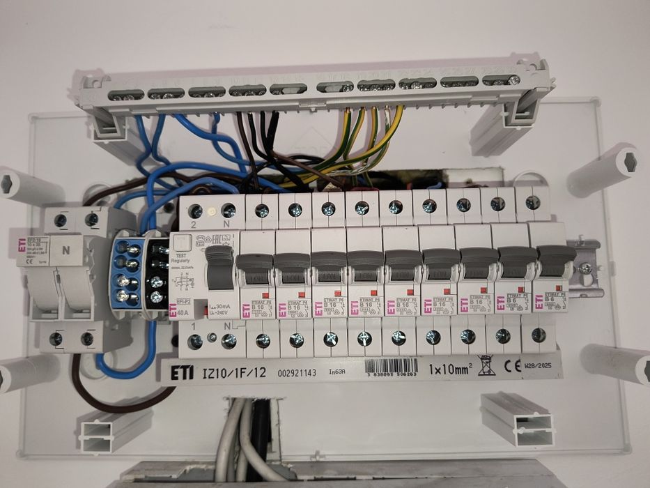 Electrician de urgență