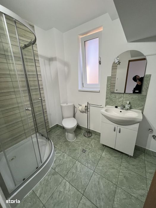 INCHIRIEZ casa 3 camere,constructie noua,zona Strand