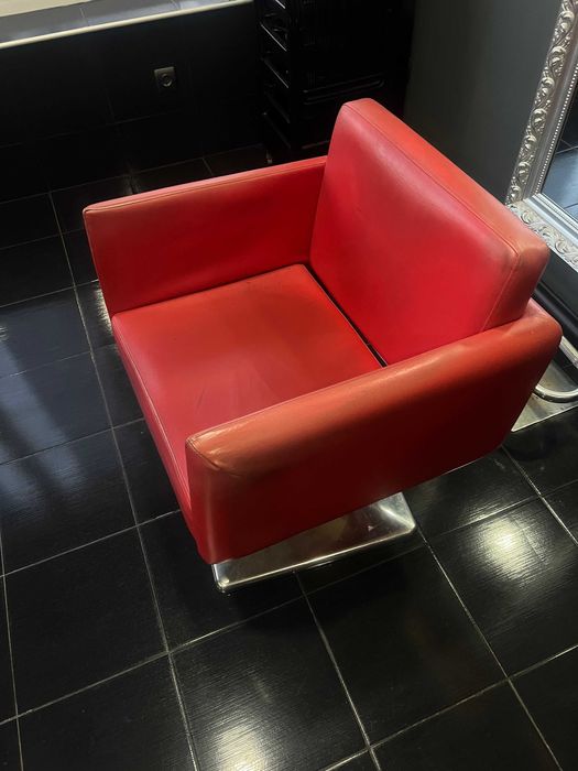 Фризьорски стол използван