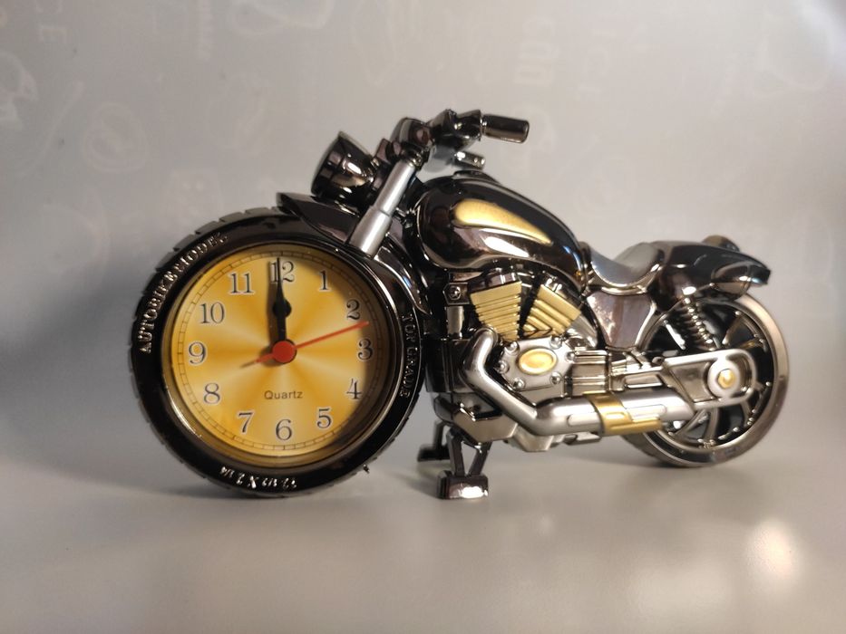 Часы мотоцикл с будильником