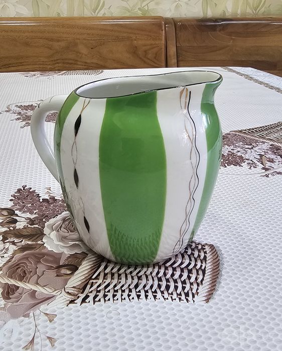 ..Чашки с блюдцами, КонфетницыПодставка для фруктов. Статуэтка