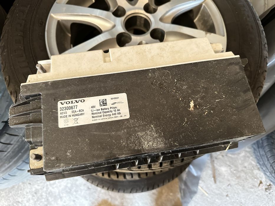 Батерия за Волво ХЦ40 хибрид 2021