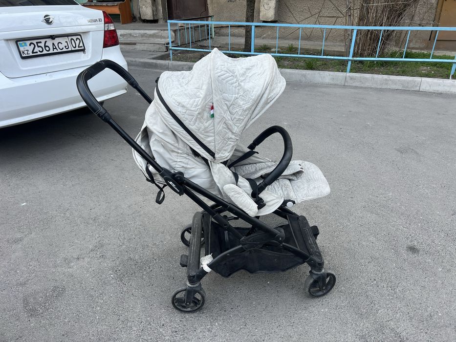 Отдам даром коляску