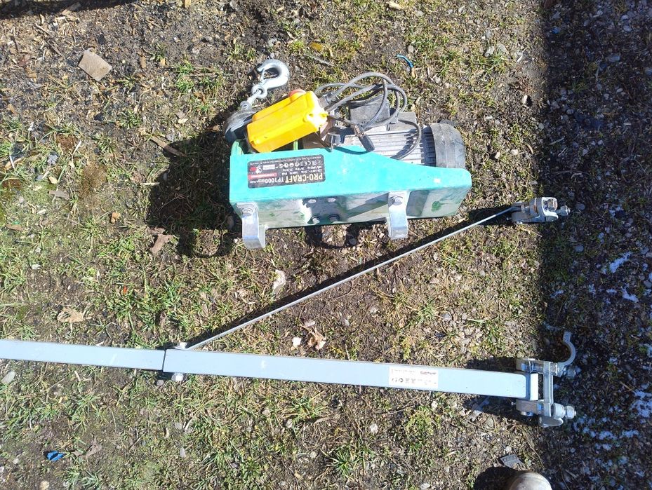 Macara electrica construcții