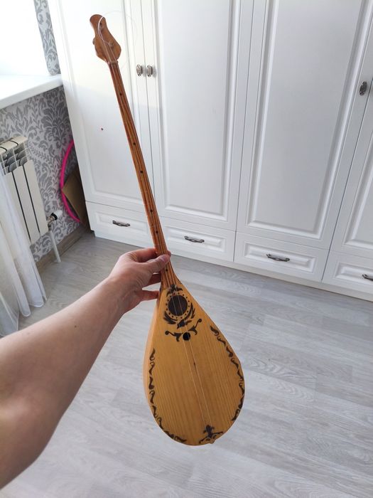 Продам учебный домбра