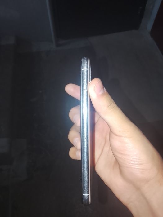 Продаются iPhone X