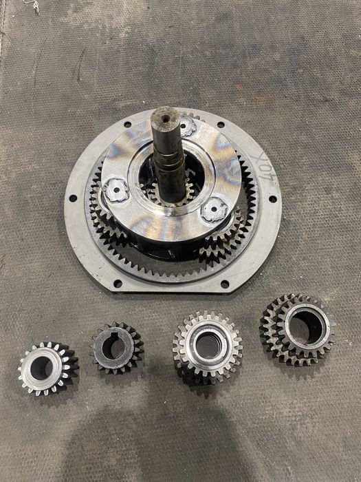 Редуктор БМК части