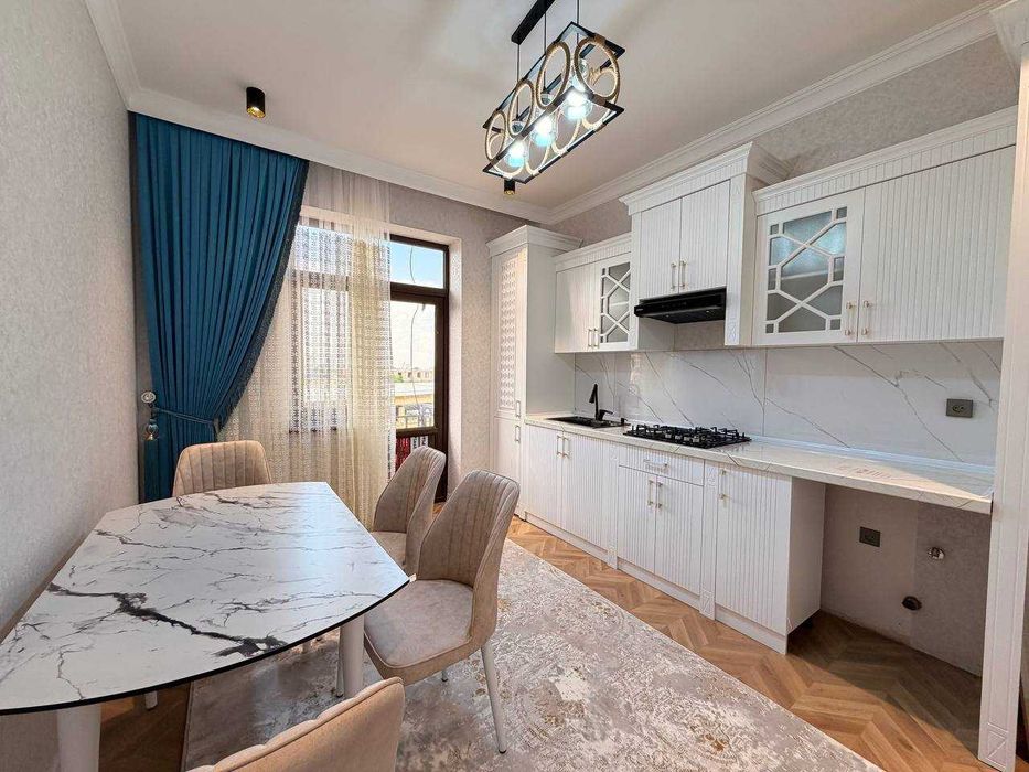 Срочно продается 3х комнатная квартира на 4 этаже, в Самарканде